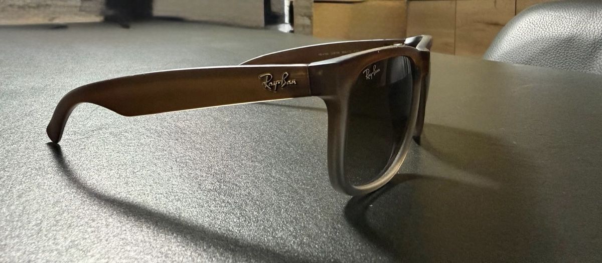 Ray-Ban Occhiali & Lenti: Ray-Ban Sonnenbrille mit Etui – Usato da Möhlin venduto da romano19
