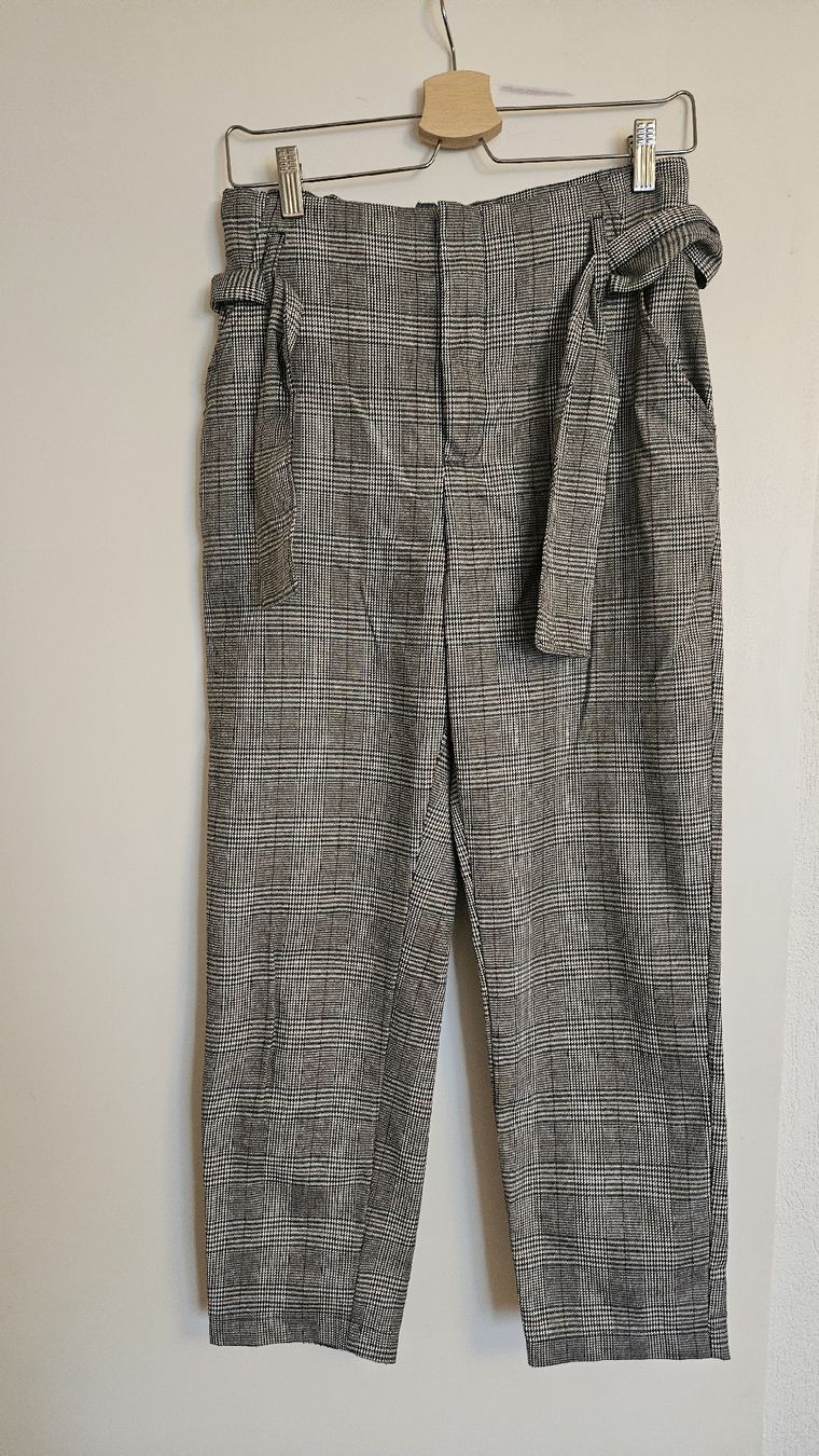 Hosen: Pants, 3/4 length. size M – Gebraucht aus Zürich von kri_72l9