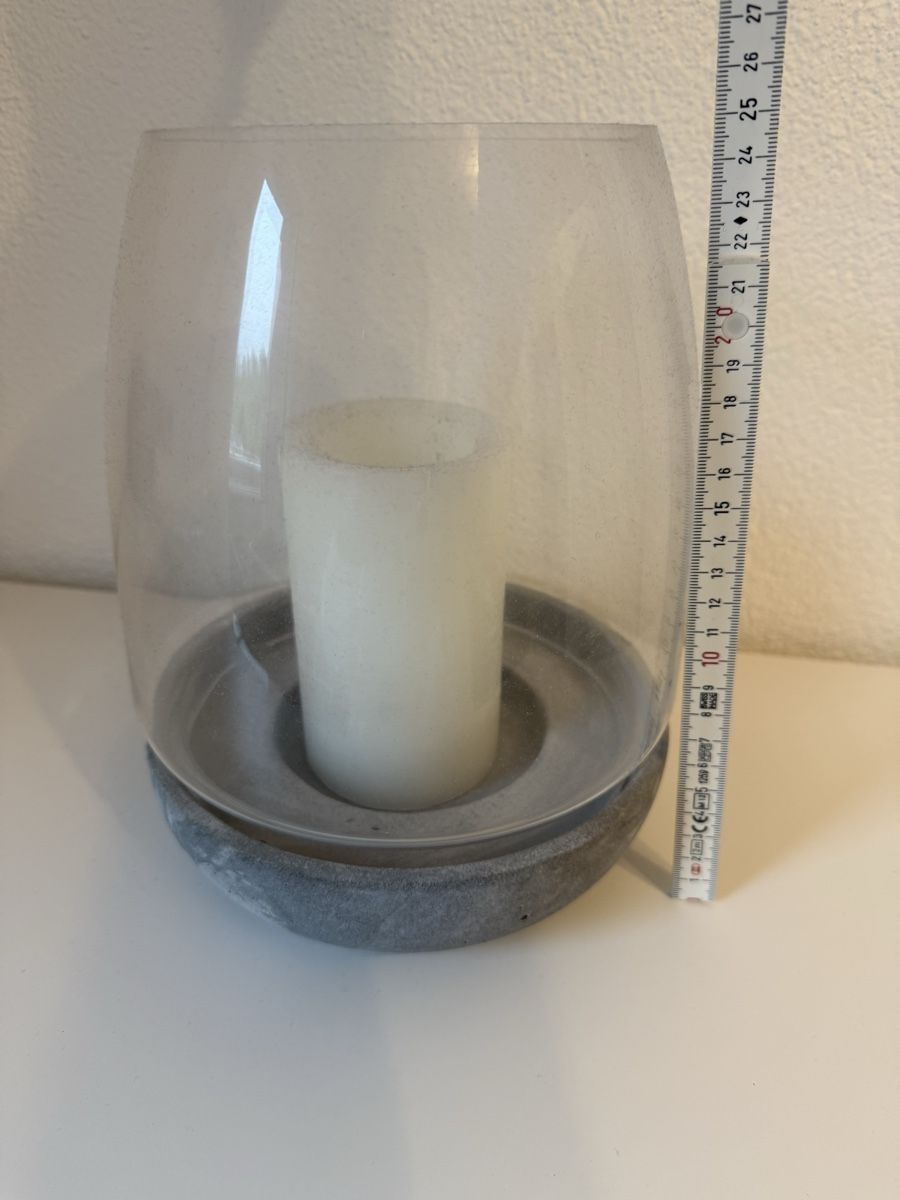 Alle Dekorationen: Windlicht Beton / Laterne mit Glasaufsatz – Gebraucht aus Einsiedeln von important__ 3