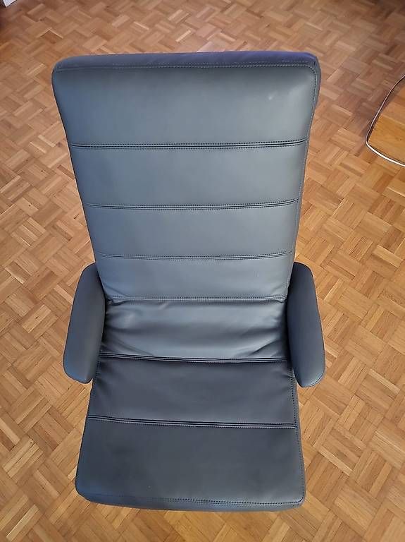 Poltrone: Relaxsessel mit separatem  Fussschemel – Usato da Emmenbrücke venduto da Laloha 1