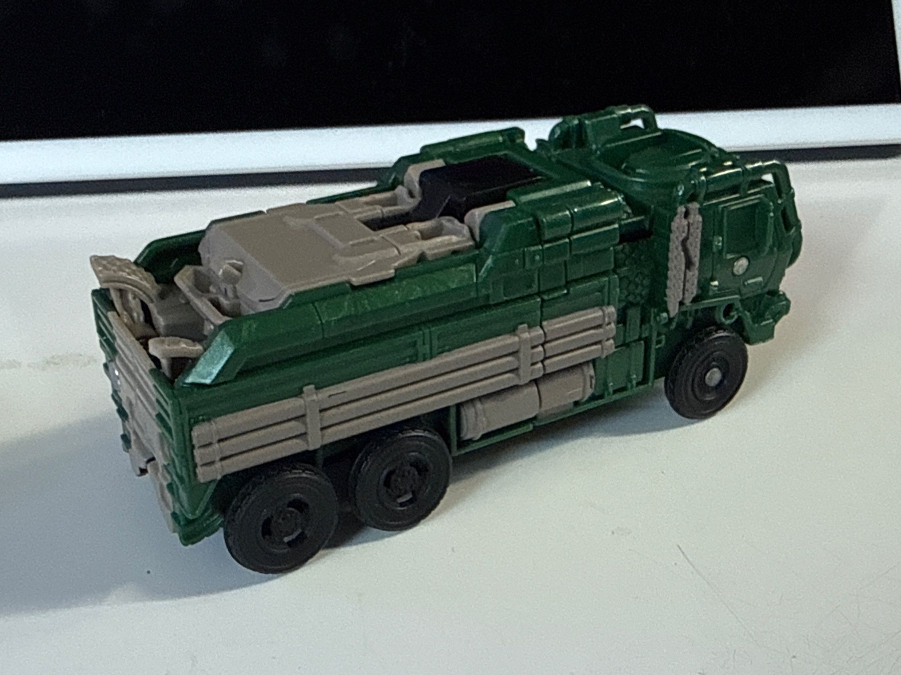 Hasbro Statuette: Transformers Autobot Hound Hasbro – Usato da Allschwil venduto da meeresperle 2
