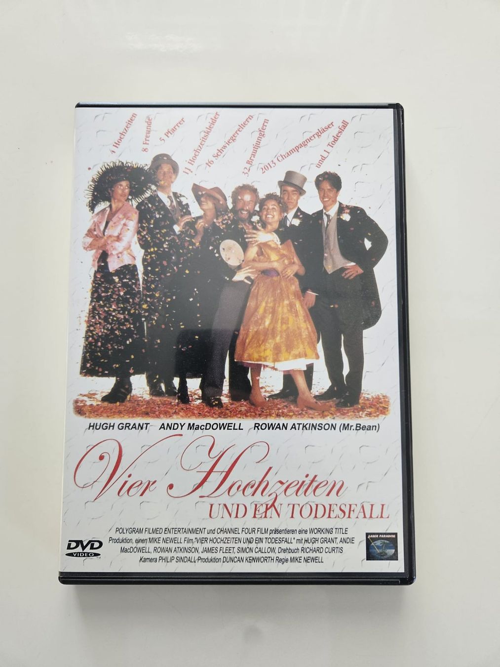 Tutti i DVDs: Vier Hochzeiten und ein Todesfall - Komödie (DVD) – Usato da Amriswil venduto da Alfaromeo007