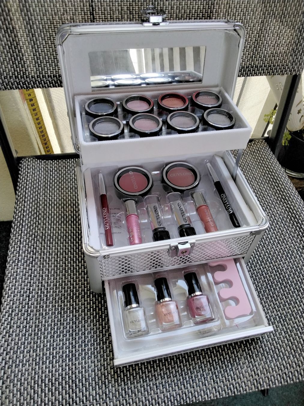 Make-up: SCHMINK KÖFFERLI – Usato da Biel/Bienne venduto da dasi3