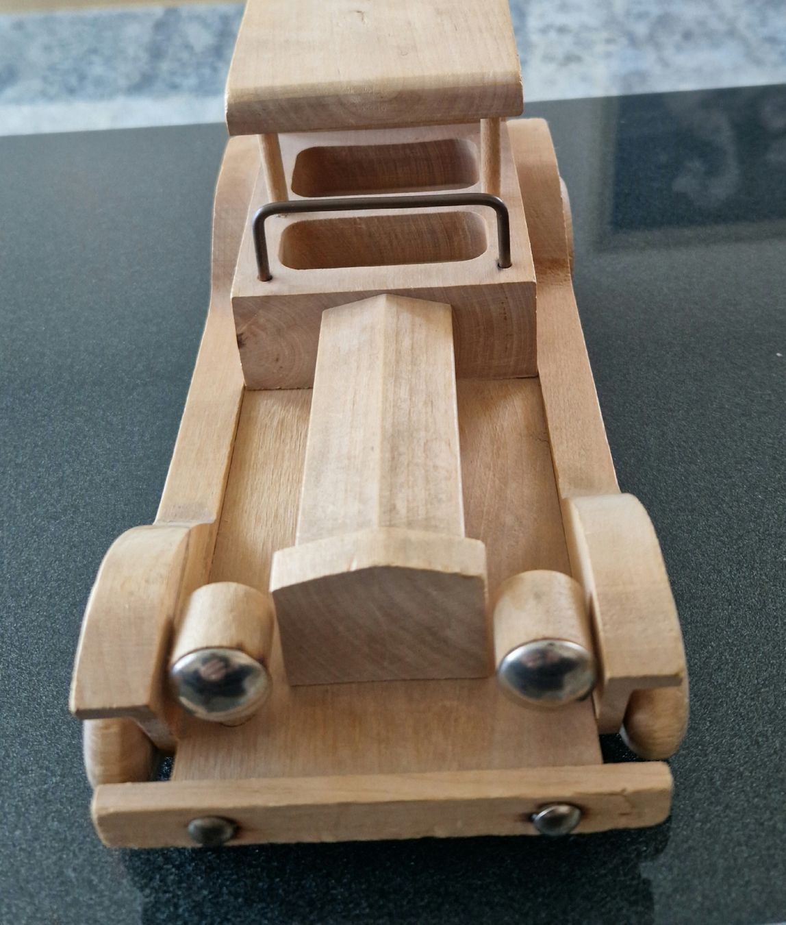Spielzeuge: Auto, Holz, Spielzeug 20x9x9 cm – Gebraucht aus Ebikon von Donar50 1