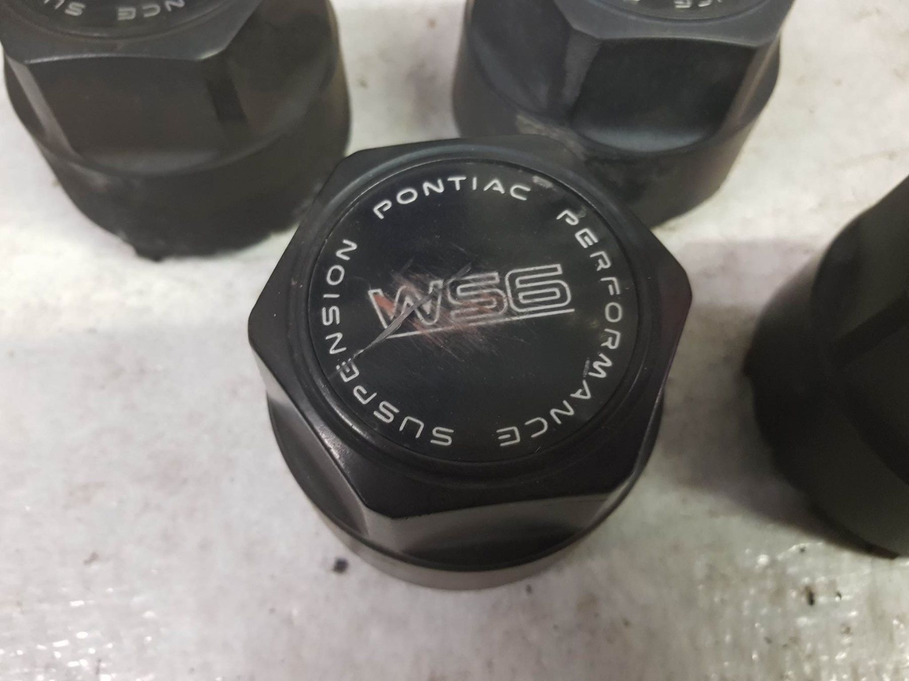 Pontiac Alle Autoersatzteile: Radnabendeckel,  82-92 Pontiac WS6 silber – Gebraucht aus Niedergösgen von usc_9sk7 1