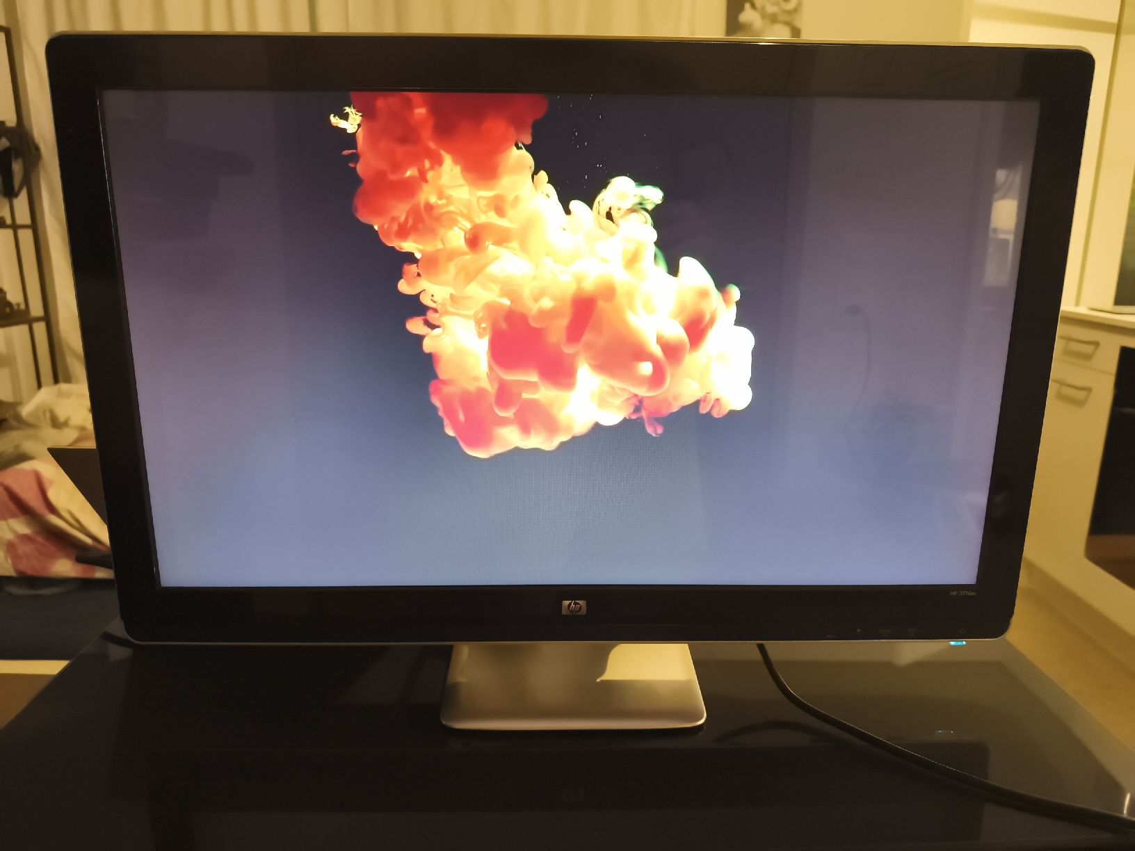 Hewlett Packard Monitore: 27 Zoll HP Bildschirm – Gebraucht aus Zürich von watchshot 2