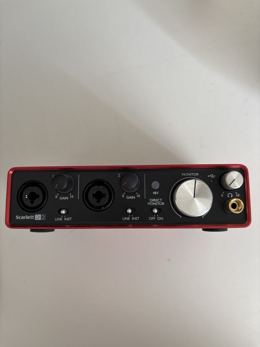 Focusrite Studioequipment: Focusrite Scarlett 2i2 Audio Interface guter Zustand – Gebraucht aus Regensdorf von Slashcry 1