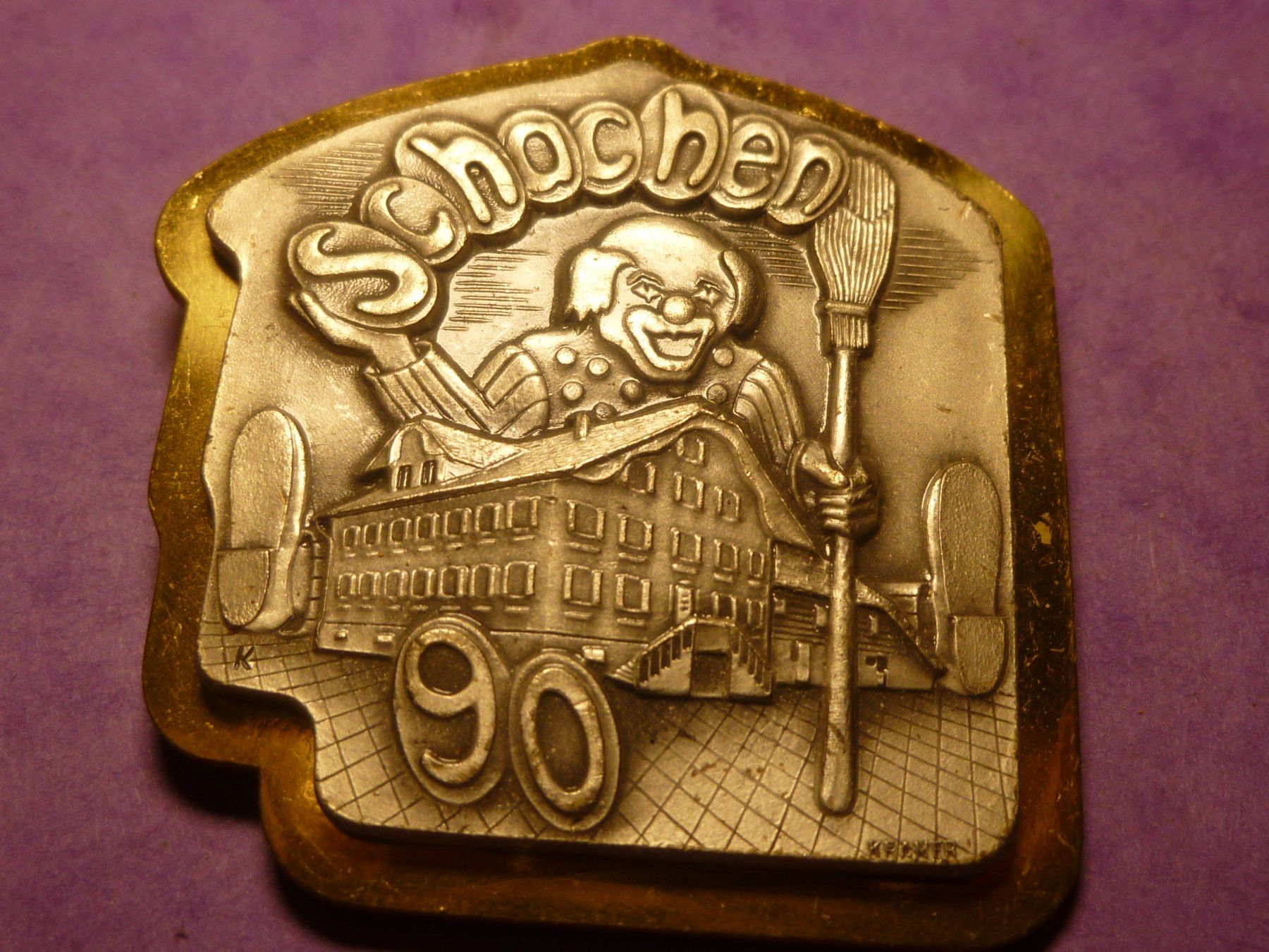 Plaquettes & Badges: SCHACHE 1990 GOLD – D'occasion à Ried (Muotathal) par Mandarin02