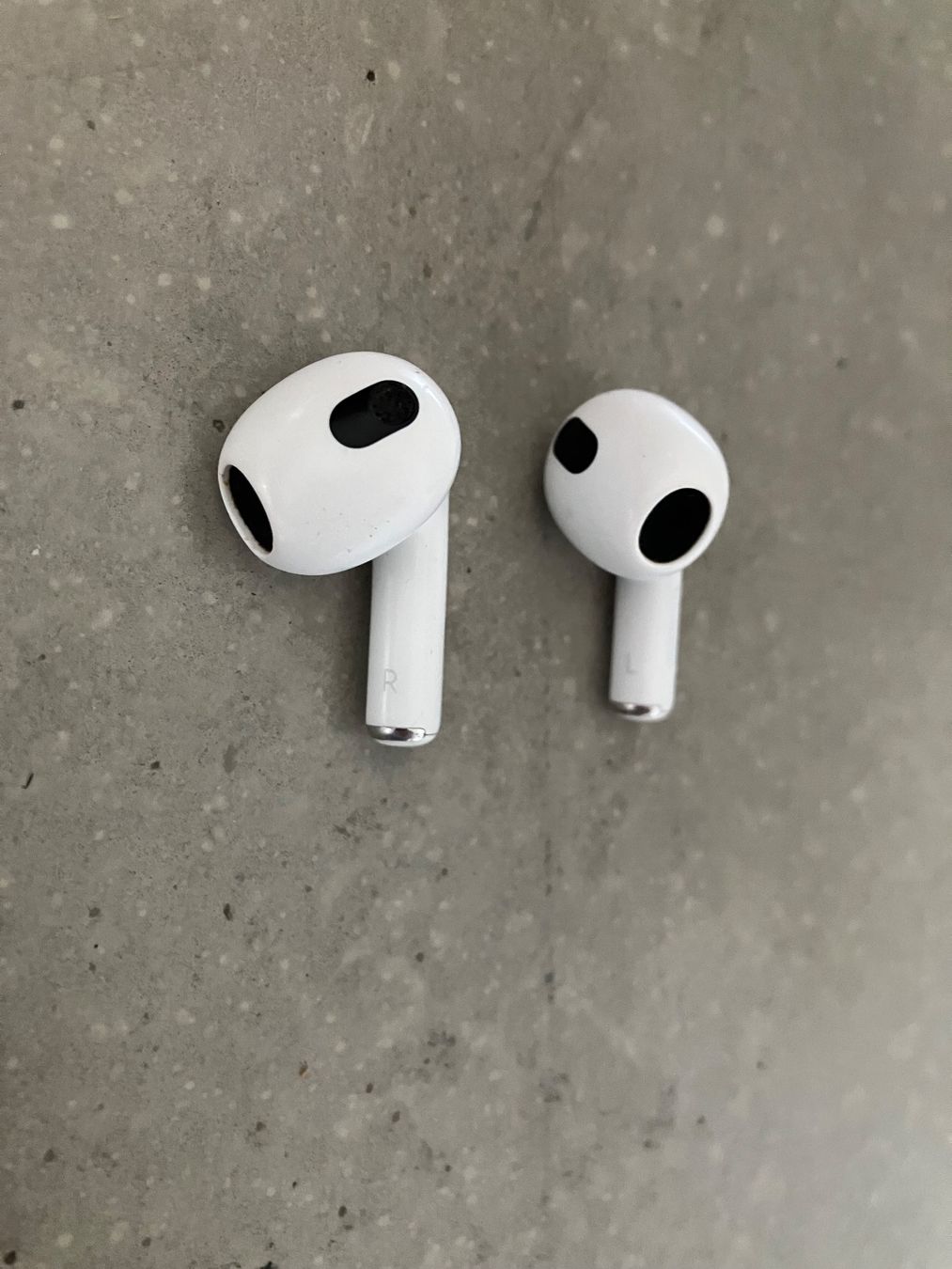 Apple Casques audio: Apple AirPods 3 – D'occasion à Lausanne par mr.v 5