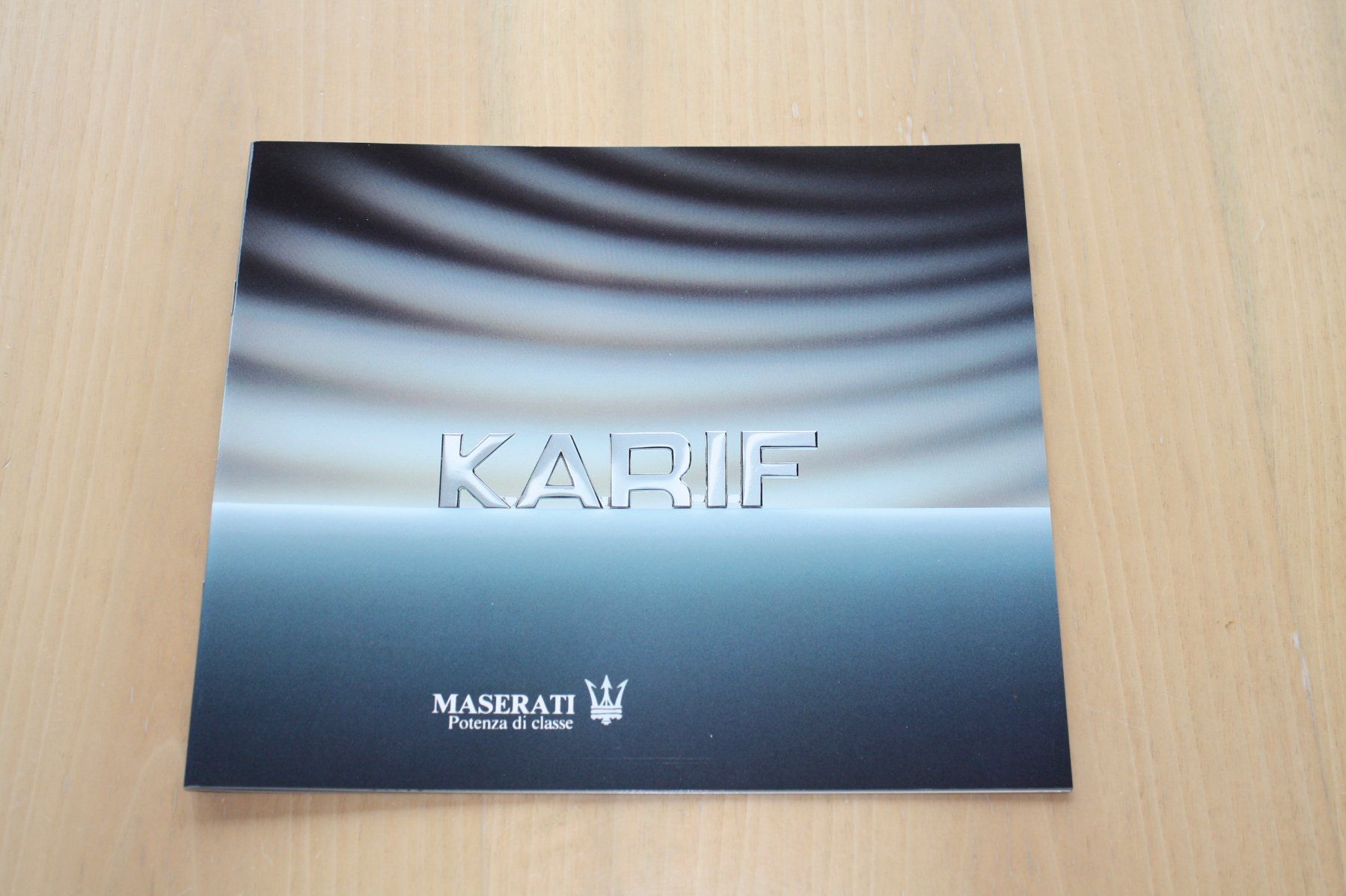 Maserati Documenti: Maserati Karif Hochglanz Prospekt – Usato da Wikon venduto da erwin400
