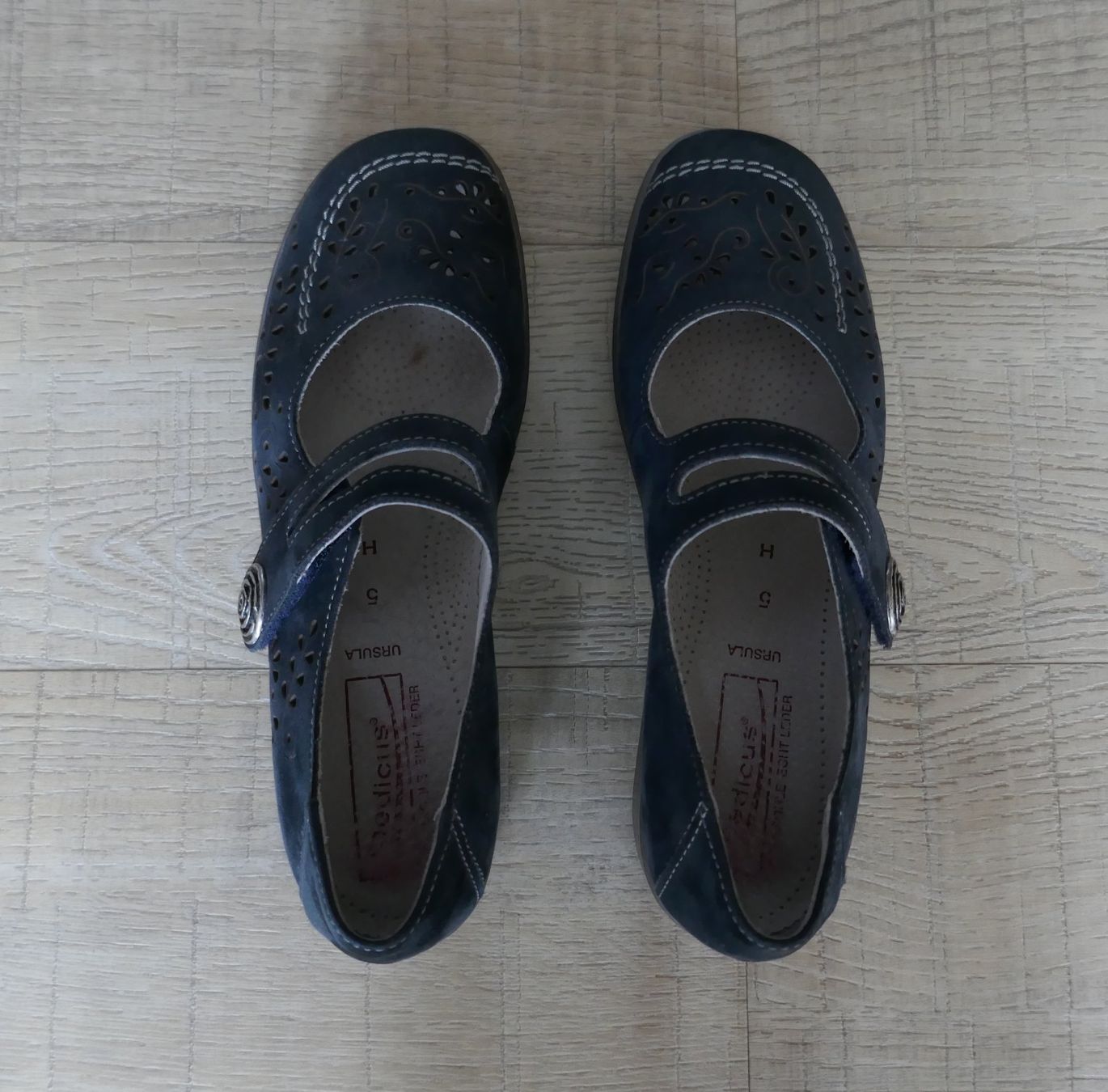 Scarpe da donna: Pumps von Medicus, Gr. 38, dunkelblau, Leder – Usato da Port venduto da uzuku 5