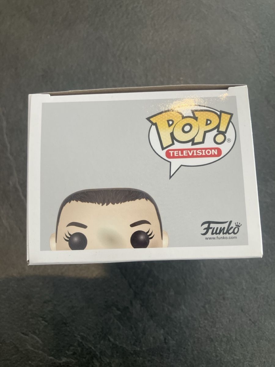 Funko Statuette: Figurine Funko Pop Eleven with Eggos 421 Chase – Nuovo (secondo la descrizione) da Daillon venduto da Camus82 5
