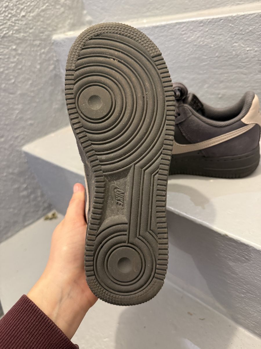 Nike Damenschuhe: Nike Airforce – Gebraucht aus Nussbaumen AG von noebue_95 3