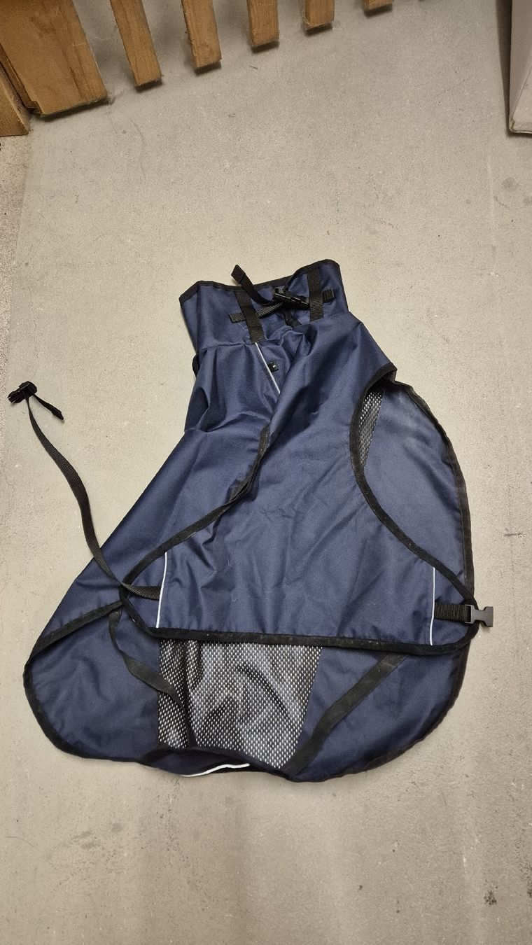 Abbigliamento: Hunde-Regenmantel – Usato da Oetwil an der Limmat venduto da denden01 2