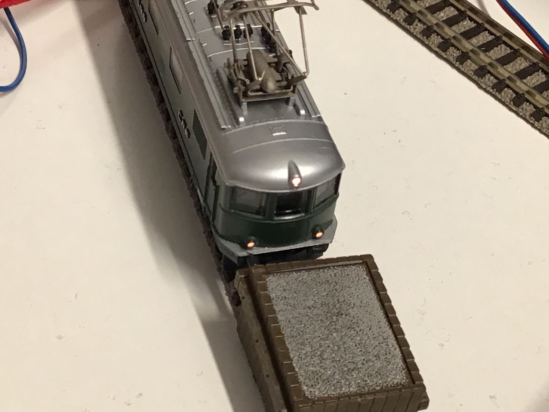 Kato Modelleisenbahnen: KATO RE 4/4 I 10048 N – Gebraucht aus Männedorf von Modell-Spezialisten 2