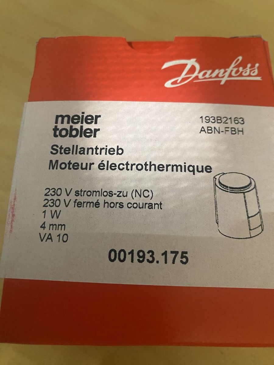 Altro in Utensili da giardino: Danfoss Stellantrieb 230 V NC – Nuovo e nell'imballaggio originale da Niederhasli venduto da lanzanese