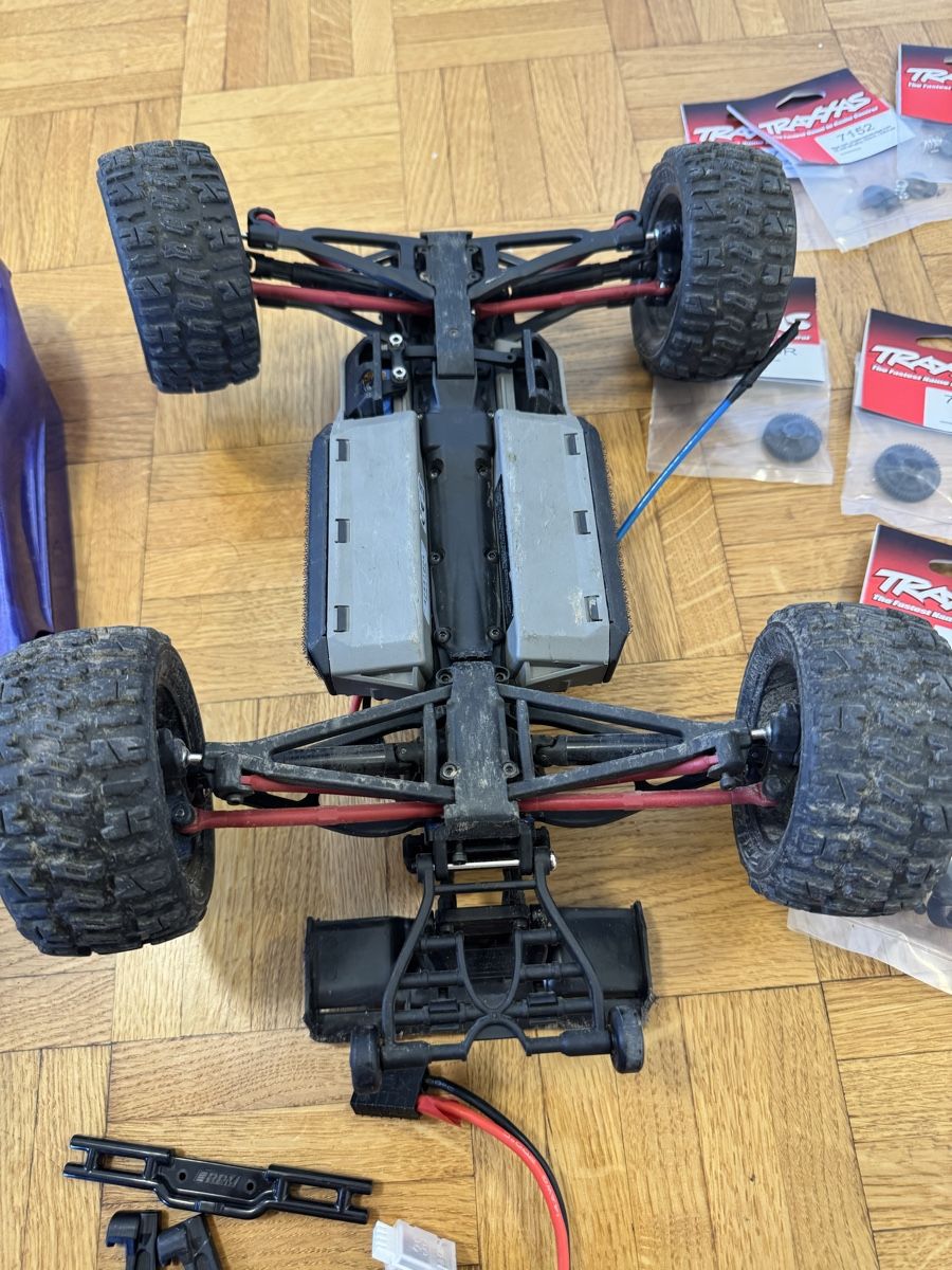 Traxxas Modellismo RC: Traxxas E-Revo VXL 1/16 – Usato da Nyon venduto da loris305 4
