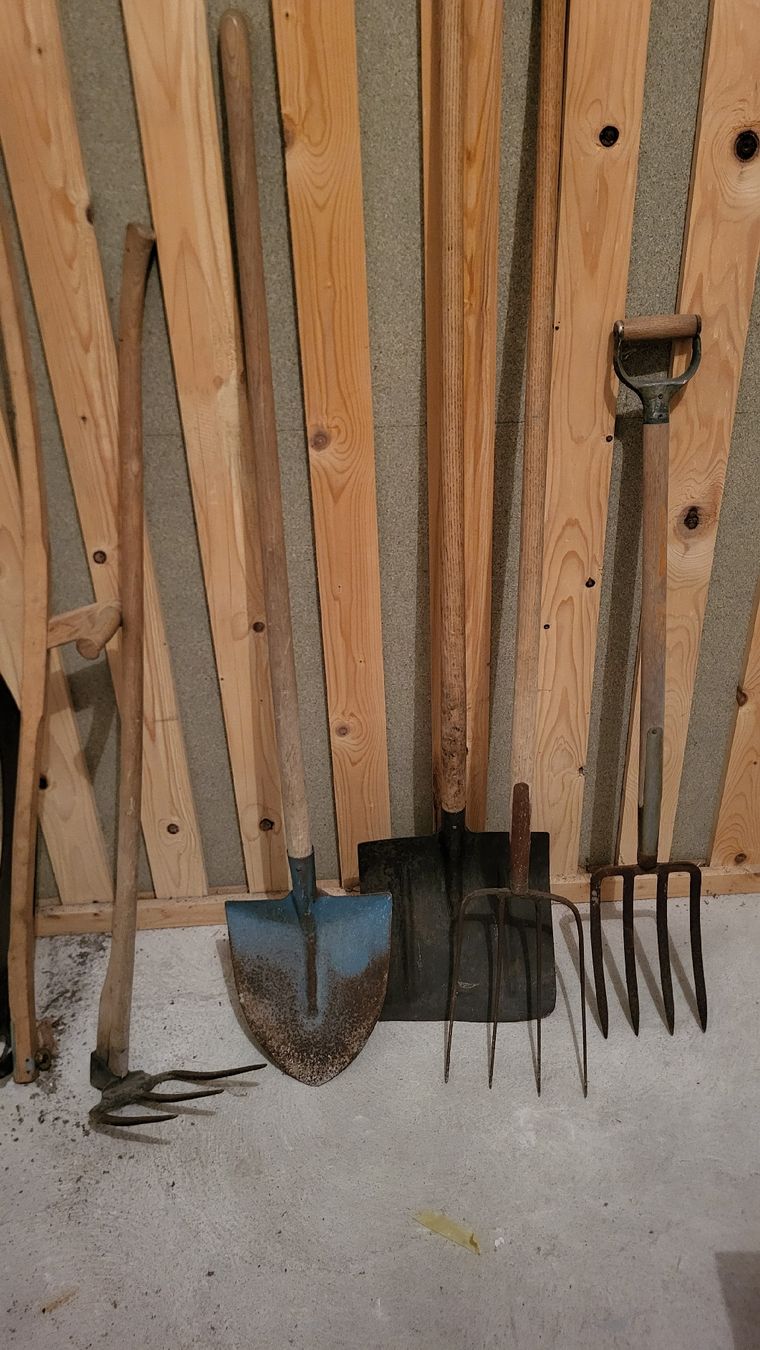 Tutti gli attrezzi: Gartenwerkzeug divers – Usato da Grenchen venduto da Scholli99 1