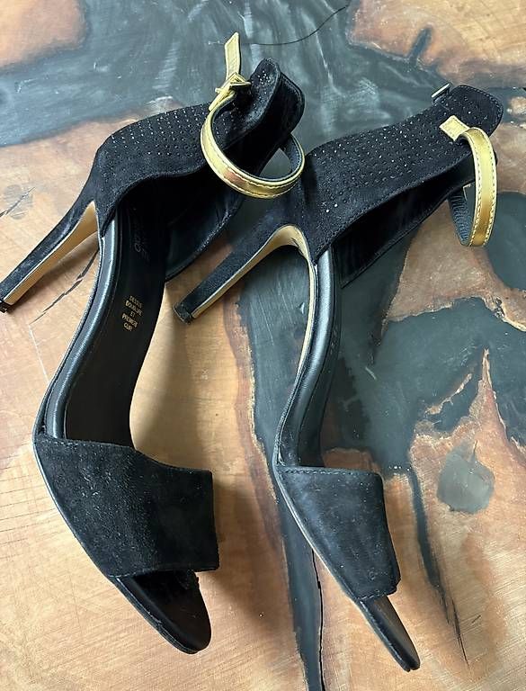 Scarpe da donna: Stiletto Sandal Schuhe Grosse 38 – Usato da Affoltern am Albis venduto da wysiwyg99 1