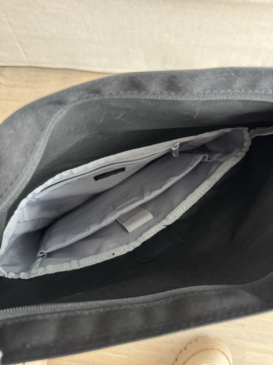 Zaini: Rucksack schwarz, neuwertig – Usato da Binningen venduto da happy_xx 2