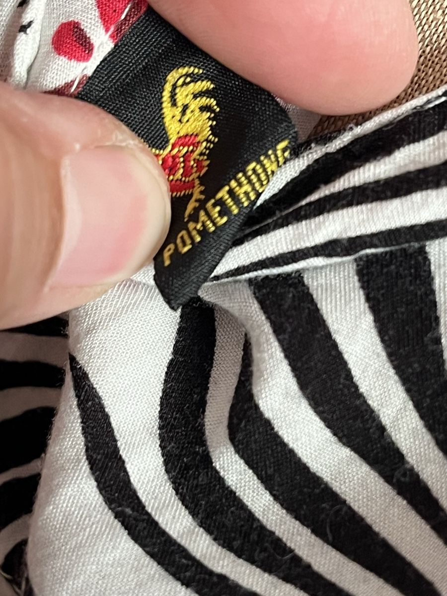 Robes: Robe POME THONG imprimée taille M état neuf – D'occasion à Genève par ct_fqr8 2