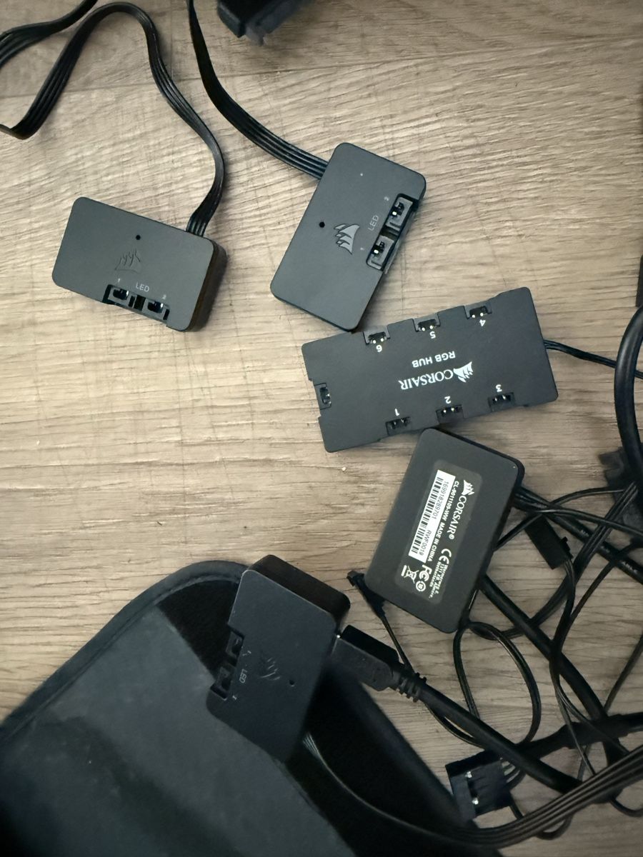 Corsair PCs: Corsair RGB Hub und Kabel – Gebraucht aus Kräiligen von Mike_q 1