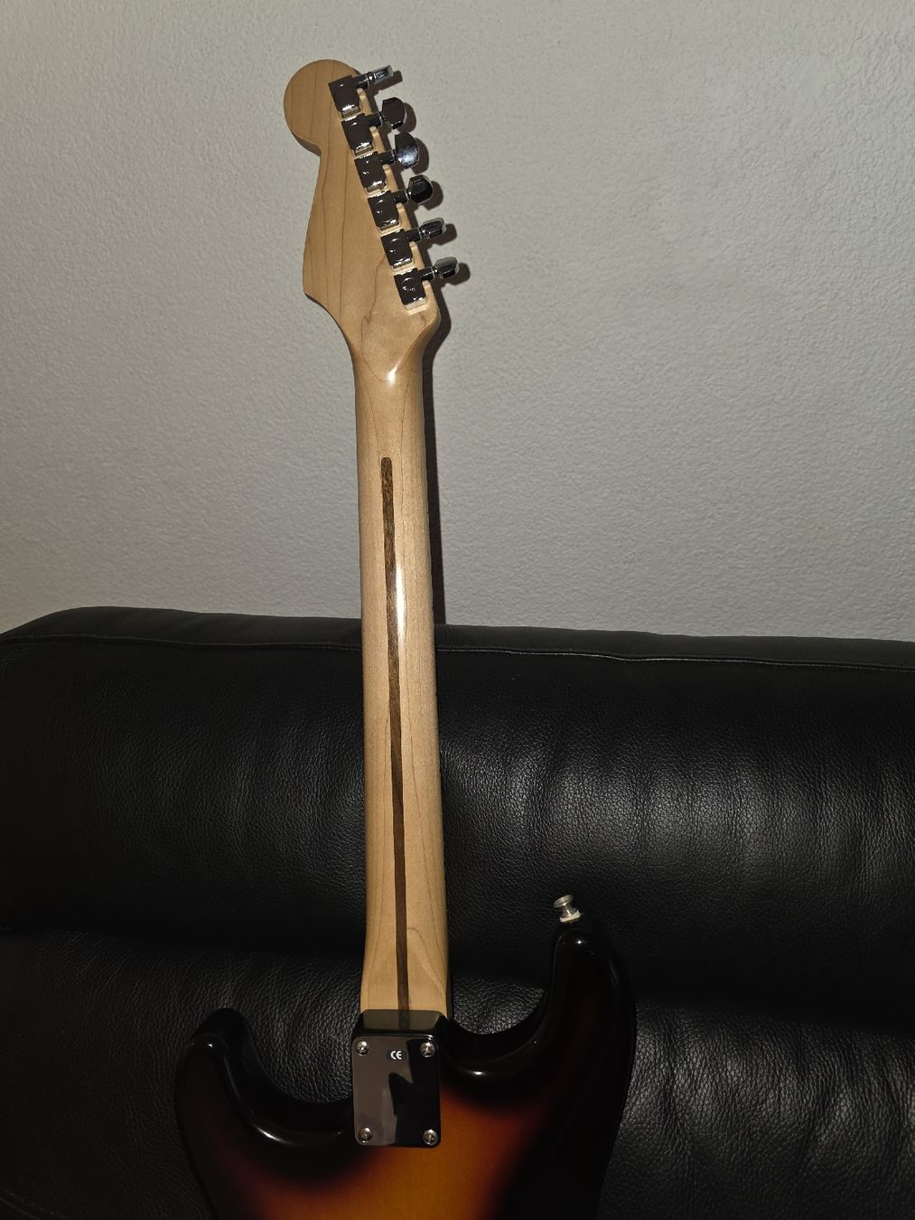 Fender Strumenti musicali: Fender Stratocaster Mexiko ab 1. CHF – Usato da Schuepfheim venduto da Guttime 4