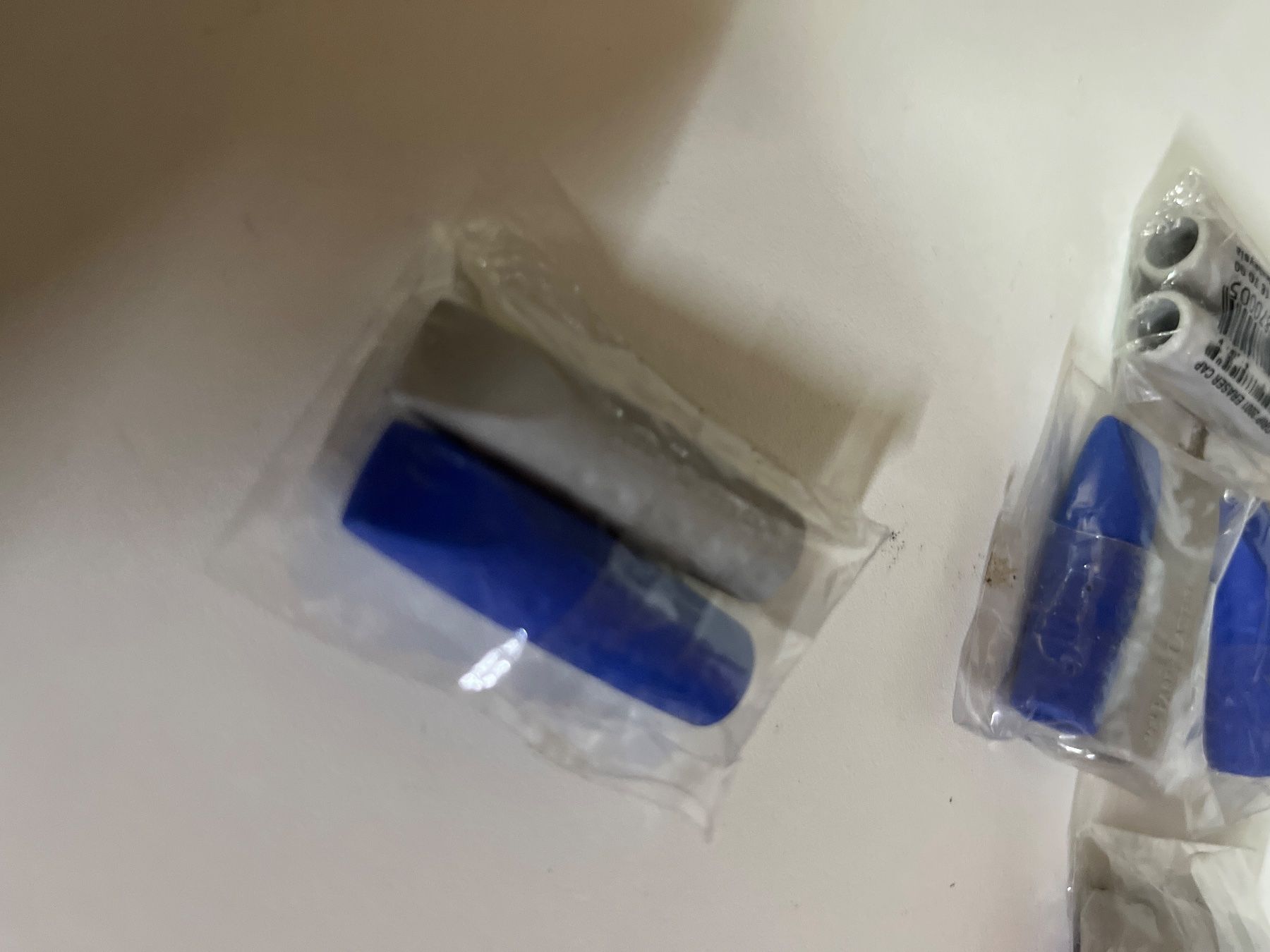 Sonstiges Schreiben & Zeichnen: 5x 2 Gummis für Bleistiftende – Gebraucht aus Saanen von SoniaMichaela 3