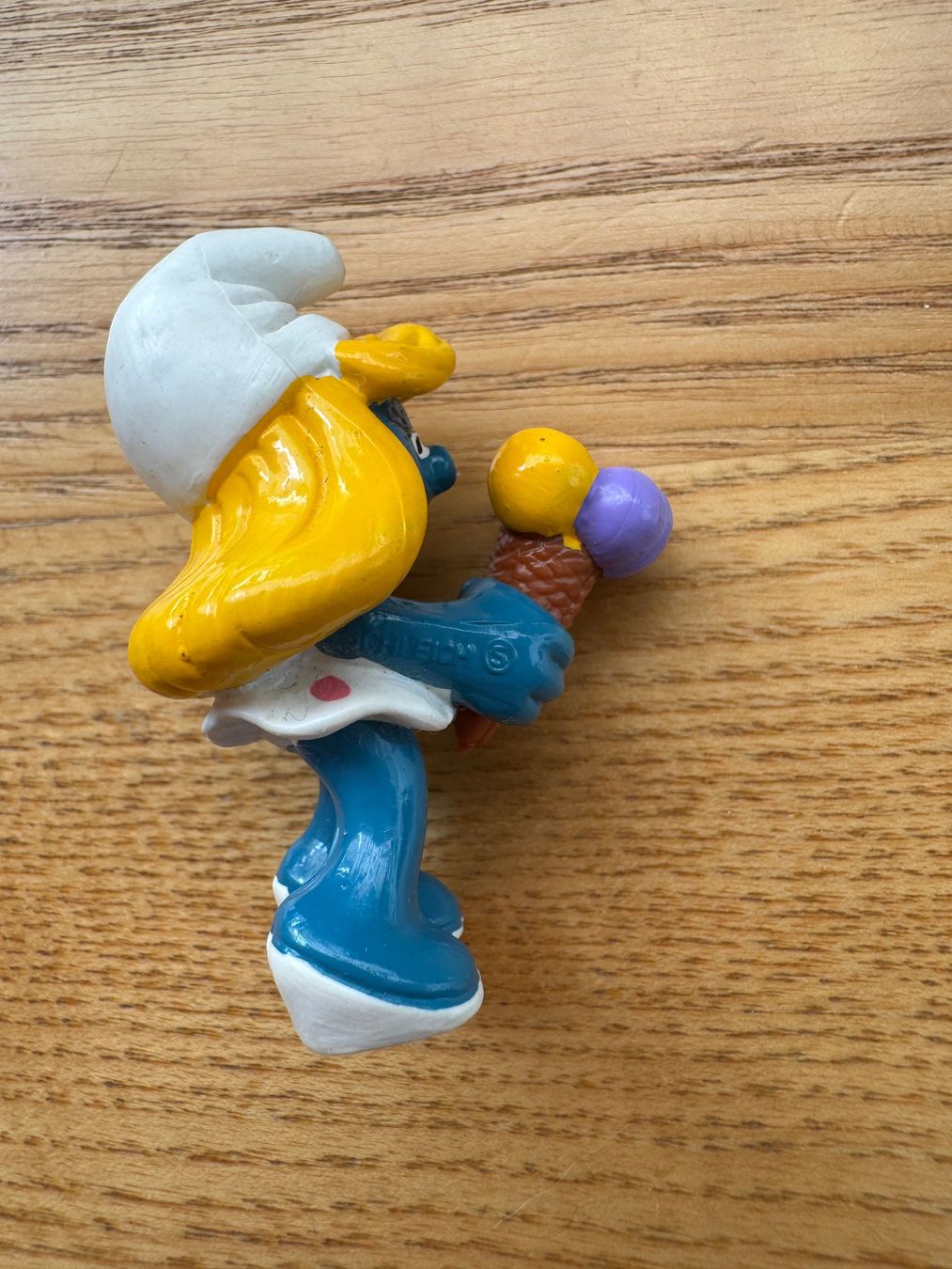 Figuren: Original Schlumpf Schleich Peyo - Schlumpfine mit Eistüten – Gebraucht aus Fislisbach von chili2006 1