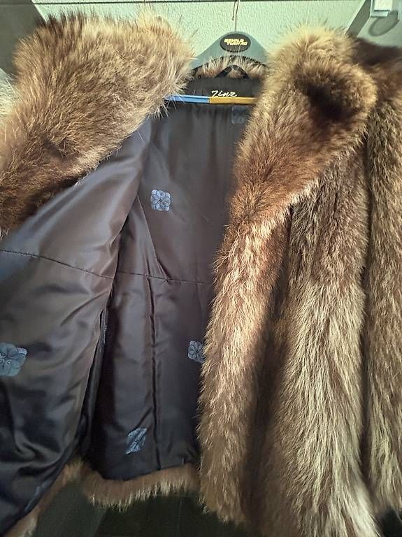 Jacken: Pelzjacke Waschbär – Gebraucht aus Luzern von Daluja 2