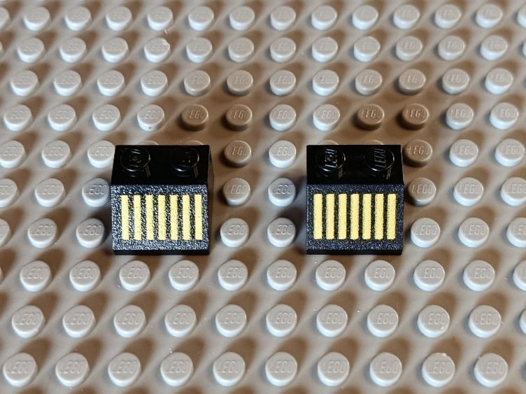 Lego Kit di costruzioni: LEGO Space - Slope Grill Pattern - 3039p10 – Usato da Muhen venduto da Legoholic