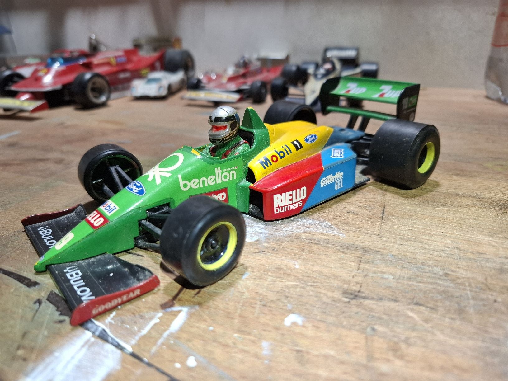 Bburago Voitures modèles: Model Benetton Ford 188 – D'occasion à Flaach par maniv6