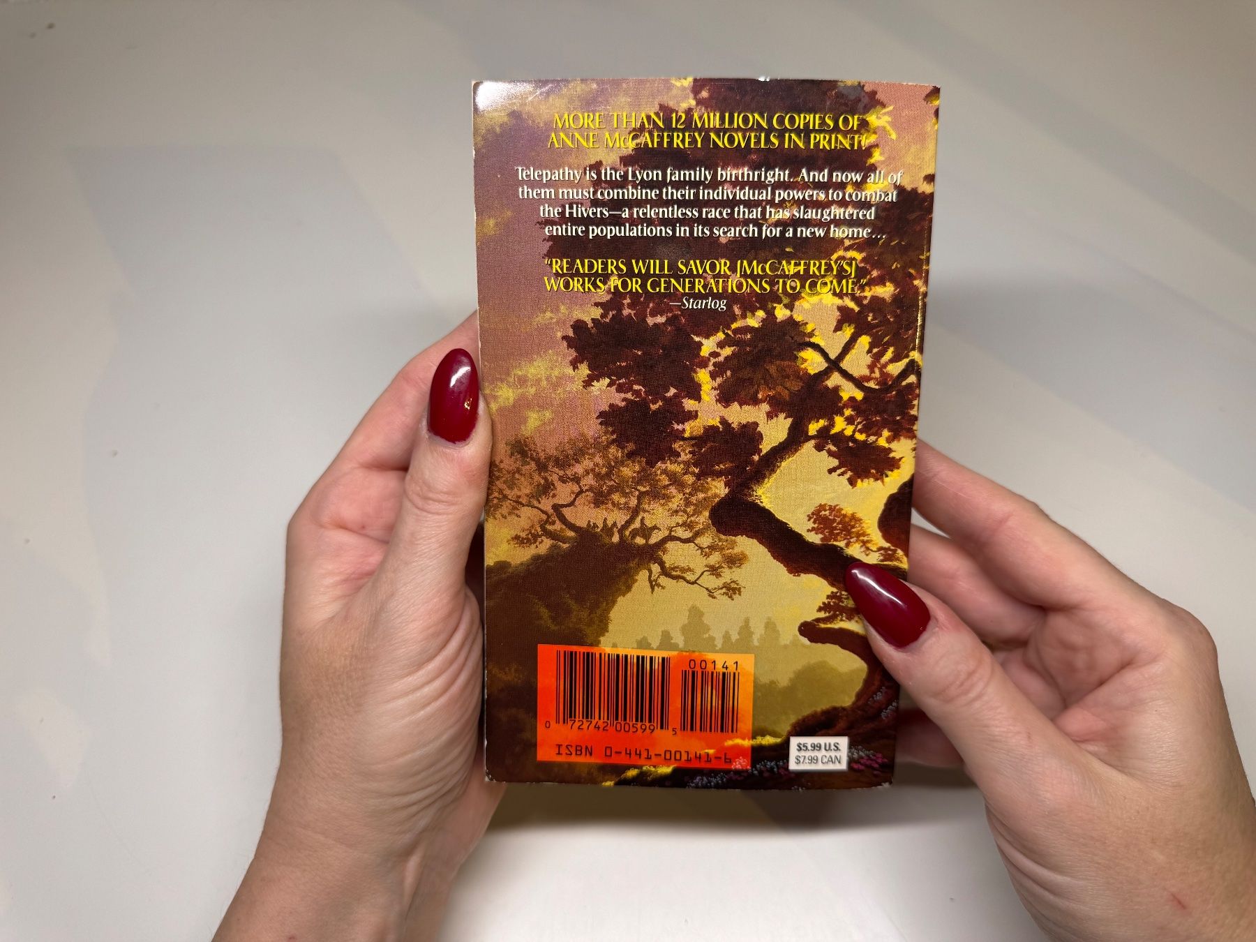 Libri: NOVEL: Anne McCaffrey, Lion's Pride – Usato da Grosswangen venduto da English_books 9