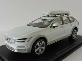 Volvo V90 Cross Country Ocean Race 2018 weiss met./ hellgrau