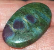 Cabochon L-8532 – Rubin Fuchsit - 29x18mm