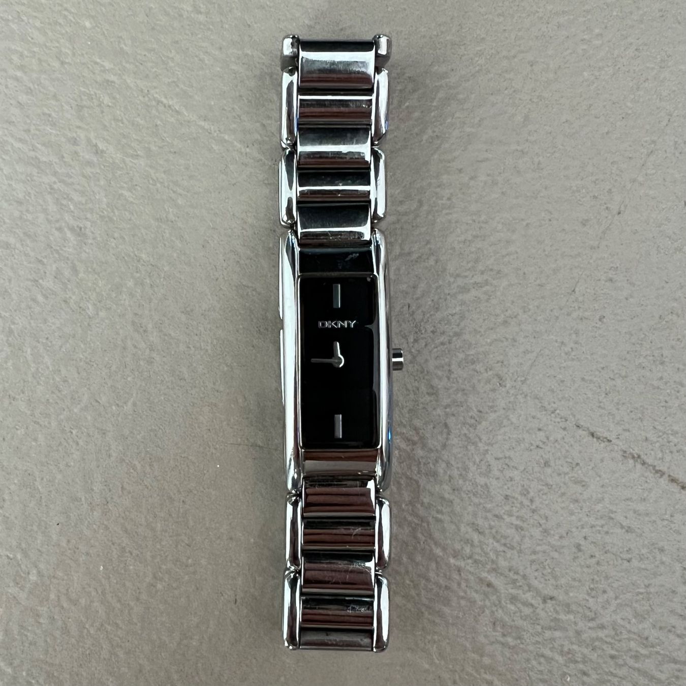 DKNY Orologi: DKNY Armbanduhr 🩶 – Usato da Zürich venduto da ClosetQueen