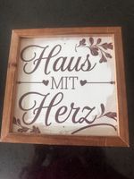 Deko Schild Haus mit Herz Holzrahmen braun