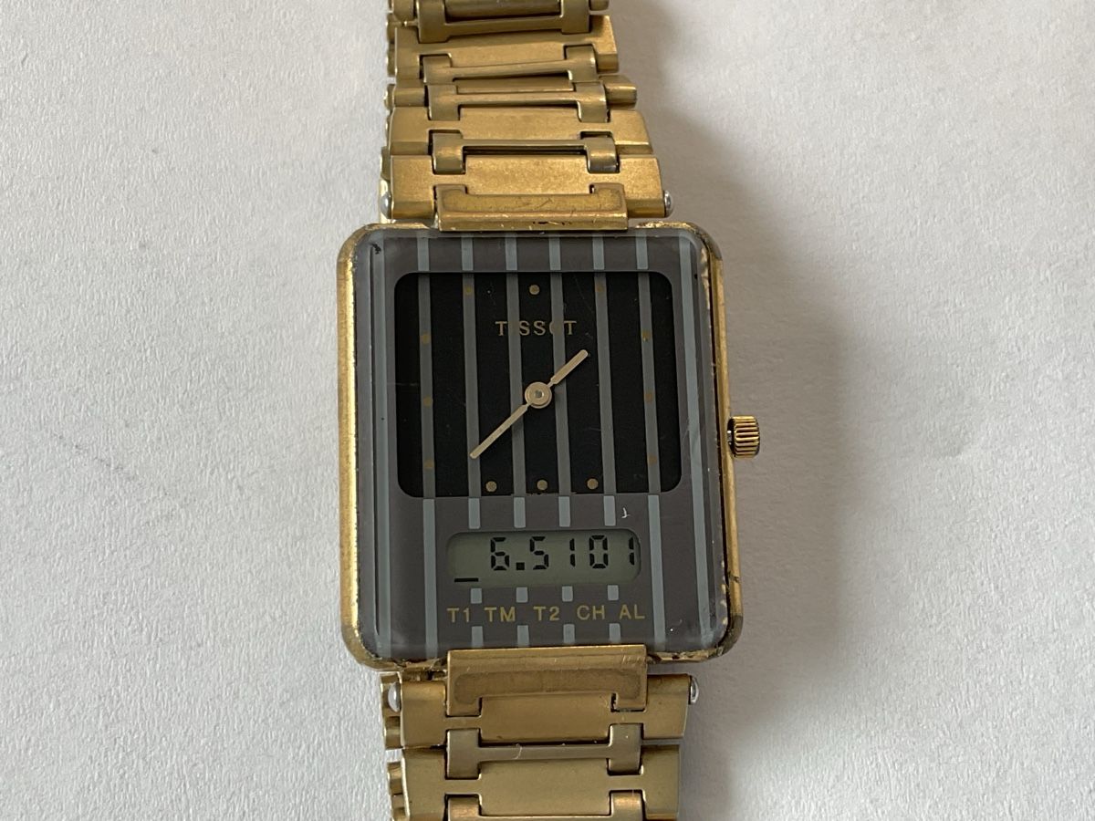 Tissot Orologi: Montre Tissot two timer vintage  – Usato da Malleray venduto da Robot12 3