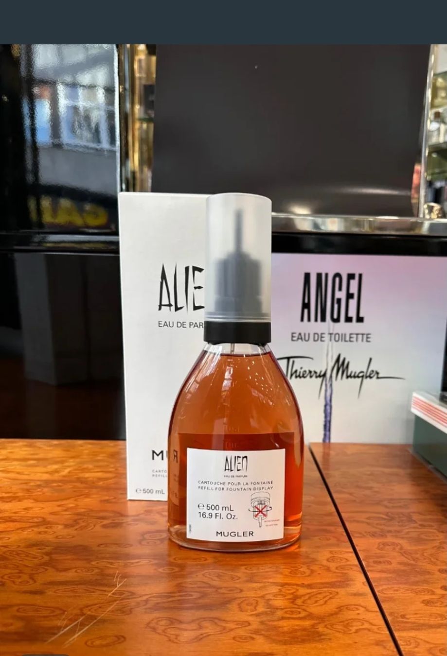 Mugler Profumi & Eau de Toilette: Alien eau del Parfum 500 ml display aufladen – Usato da Oensingen venduto da Outlet_Super_Sale