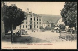 Menziken /Aargau, Kinder auf dem Schulha