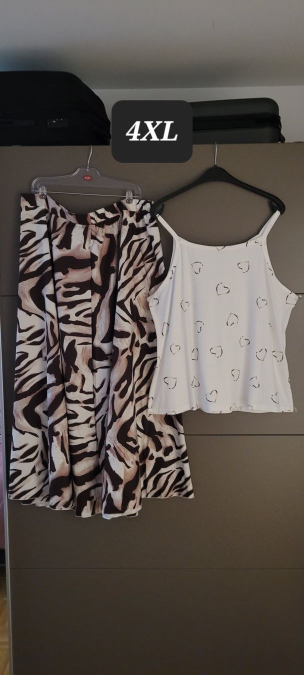 Maillots de bain & Bikinis: Serviette en coton & Costum de bain/Bas de bikini taille 48 – Neuf (Voir description) à Vevey par x_y_f 7