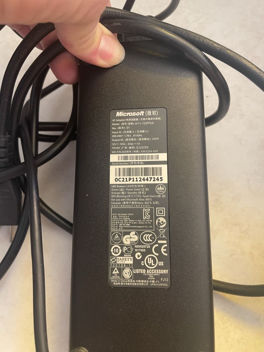 Konsolen: Xbox 360  Konsole  – Gebraucht aus Uster von chlini1983 3