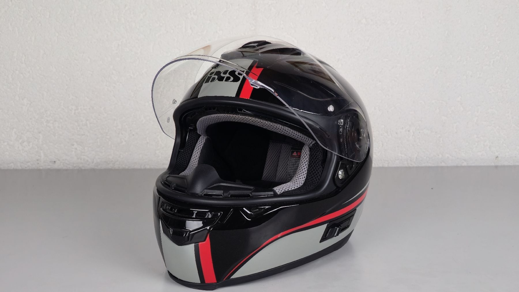 IXS Helme & Visiere: IXS Motorradhelm, Grösse XL – Gebraucht aus Arbon von Evathefirst 1