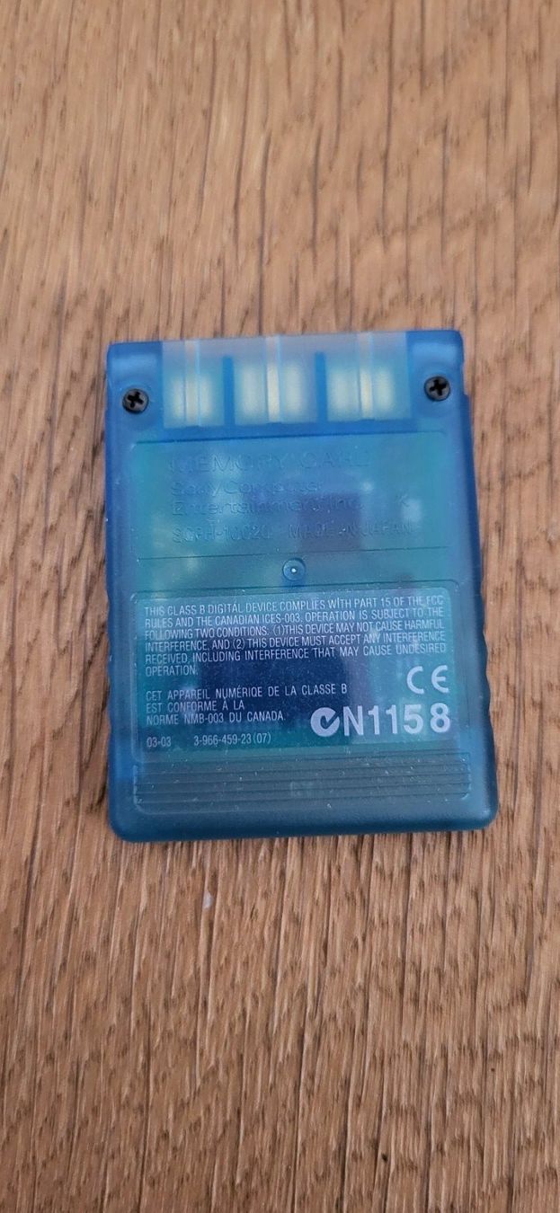Sony Memory unit & Memory card: Playstation 2 Memory Card Transparent Blau – Usato da Münsingen venduto da DigitaleSpielecke 1