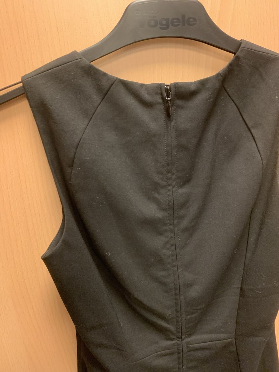 H&M Vestiti: Robe chic noire – Nuovo e nell'imballaggio originale da Montreux venduto da Izapeche811 2