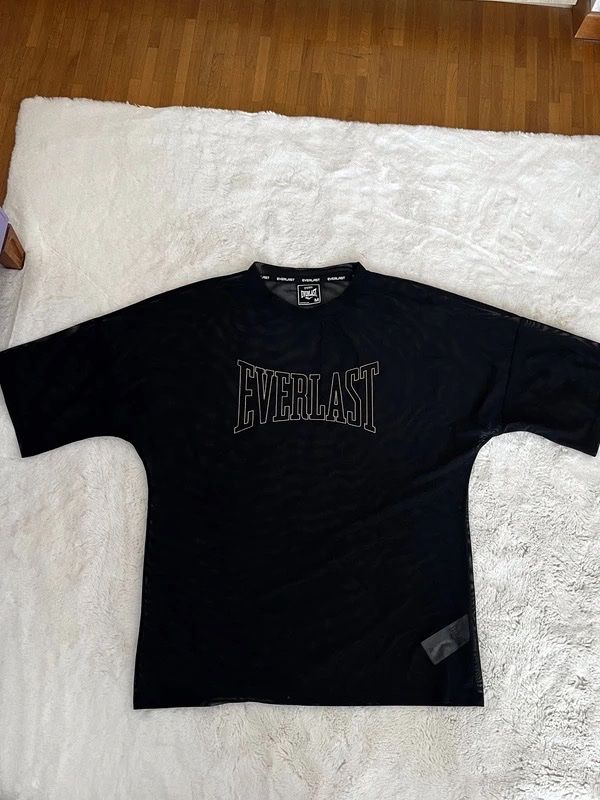 Everlast T-shirt: T-shirt Everlast noir – Usato da Bernex venduto da claraaaa4 1