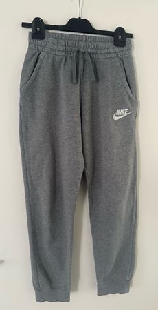 NIKE Sweetpants. Gr. ca. 164 cm( 158-170 cm)
