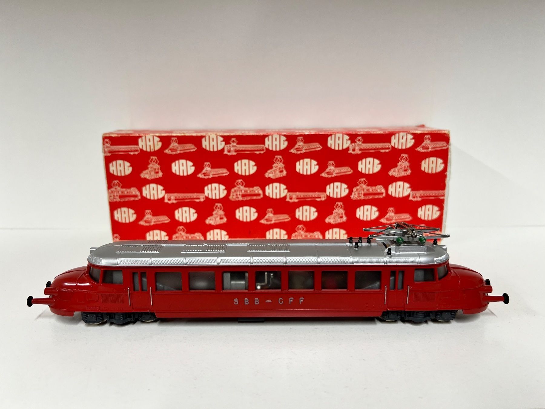 Hag Modelleisenbahnen: HAG Roter Pfeil SBB NR.100 Wechselstrom H0 – Gebraucht aus Neuenhof von ludovicco