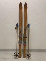 Ski (K 12), Deko Ski von ca. 1960 mit Bambusstöcken
