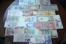 Lot 17 Vieux billets différents